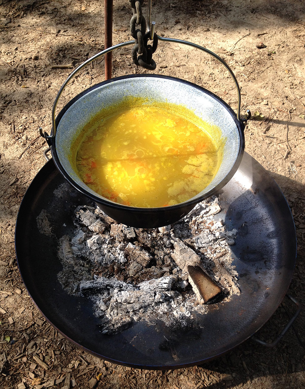 Feuersuppe aus dem Hexenkessel - Weiberzauber